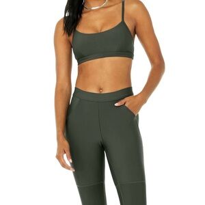 ALO yoga airlift intrigue bra XS dark cactus